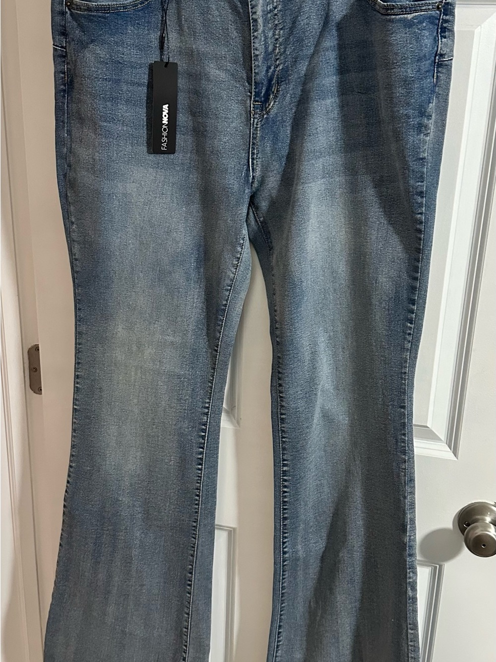 NWT Fashion Nova Tall Gemma Sculpting Stretch Flare Jeans – Vintage Wash